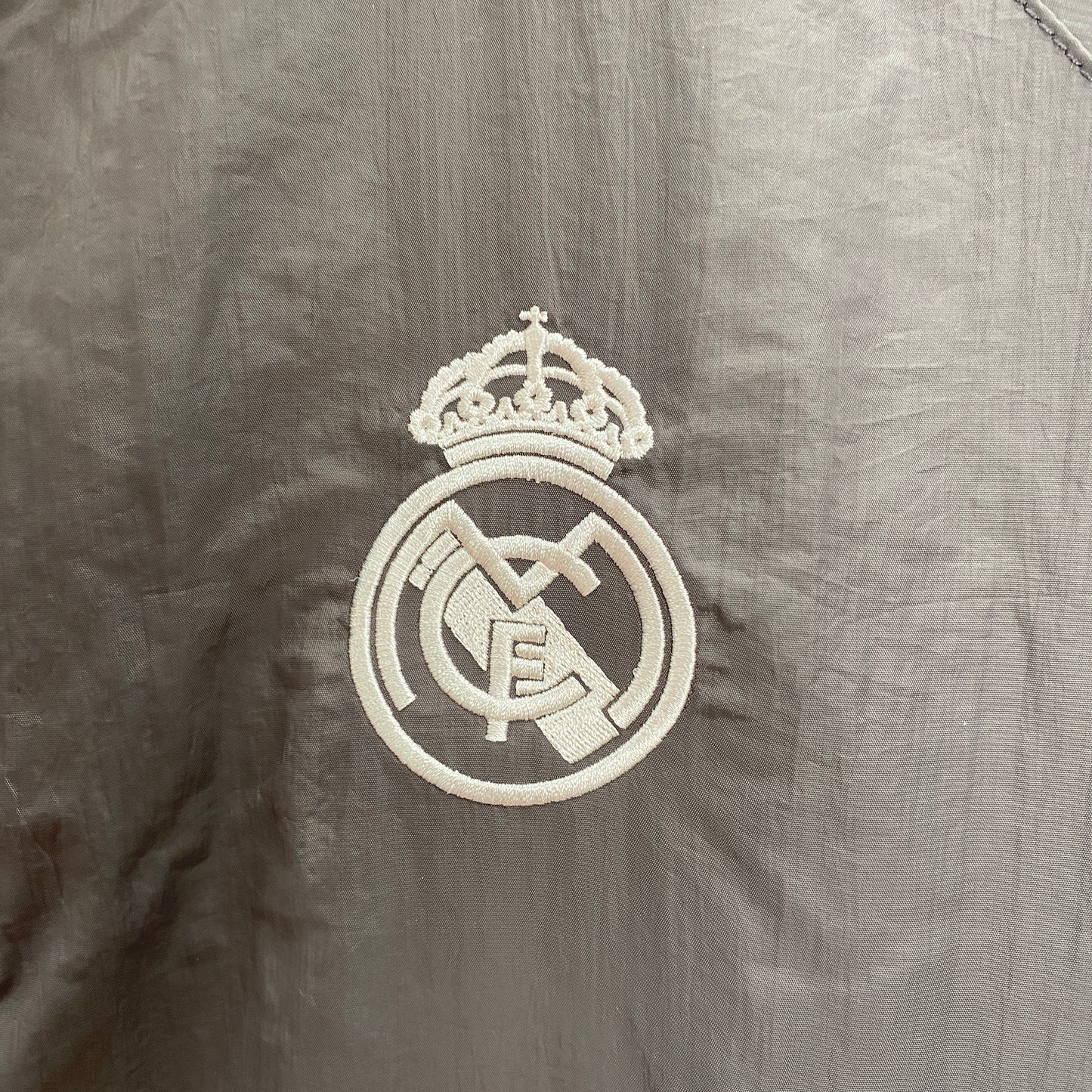 Cortavientos Real Madrid Originals 2024/2025